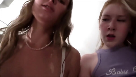 Harper Red And Stella Barey - And Ear